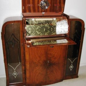 Pop-Up Bar with Triple Mechanism & Side Display Compartments