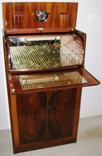 Cellarette of Fabulous Burl Walnut with Triple Mechanism