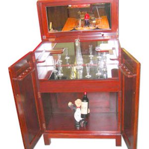 Classic Cocktail Cabinet of Solid Mahogany